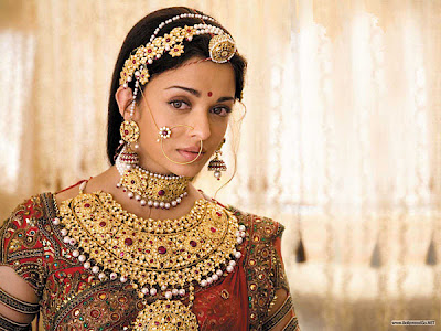 10 HD Aishwarya Rai Pictures and Wallpapers - Super Collection