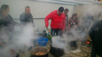 http://4.bp.blogspot.com/-4VDNb-LQ4FQ/VJ_cl2lRKLI/AAAAAAADTb0/f2ChbG5oztM/s1600/KATOYNA%2BTSIGARIDES%2B(60).jpg