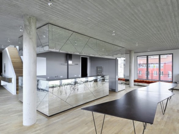 Il blog di architettura e design di studioad: lo specchio che riflette Specchio beige effetto finestra
