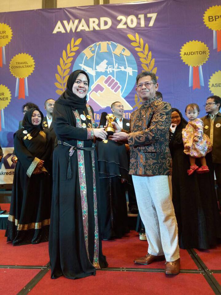 Rabbani Tour Meraih Penghargaan Sebagai Biro Perjalanan Wisata Terakreditasi Oleh BNSP(Badan Nasional Sertifikasi Profesi)