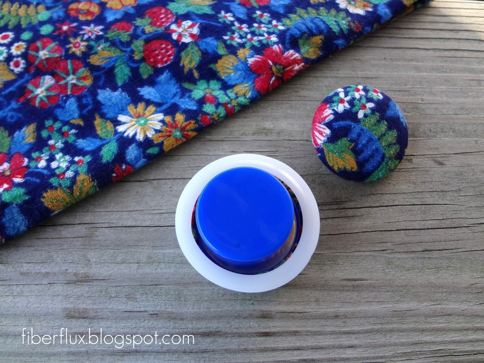 Fiber Flux How To Make Fabric Covered Buttons