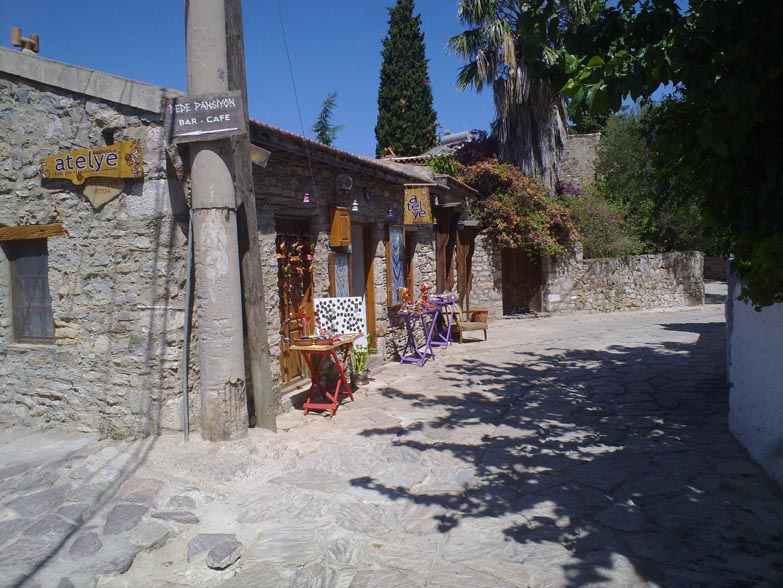 Yine Bodrum’dan Datça’ya haftasonu kaçamağı ve tabii ki Fevzi’de meze