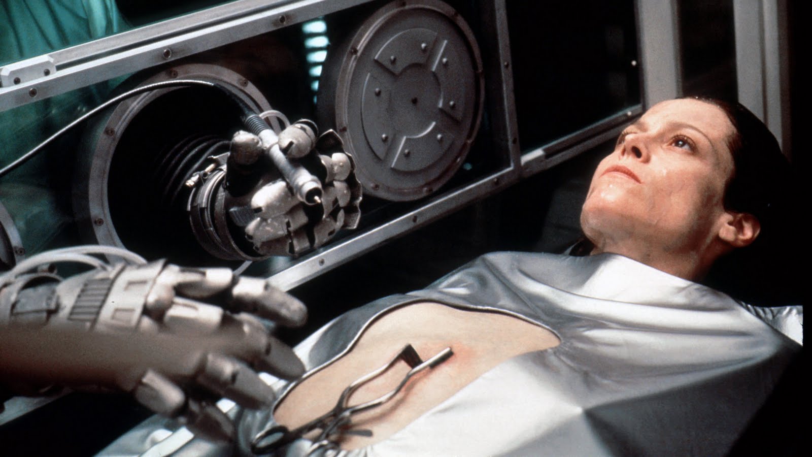 http://4.bp.blogspot.com/-4WvGBqWBjdU/TlxDwrY1GzI/AAAAAAAAAJ4/dU5_WzAr3L8/s1600/alien-resurrection-original.jpg