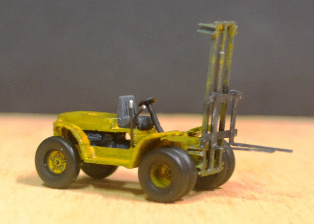 [Image: DSC_00017.JPG]