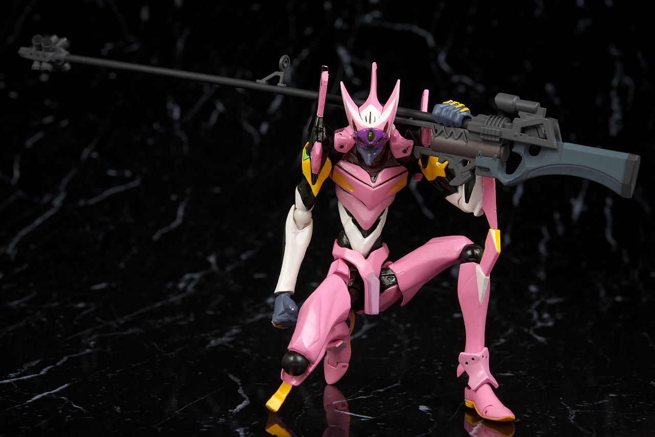 MECHA GUY: Revoltech: EVA Movie Q - EVA Unit-8 α - Review by Hacchaka