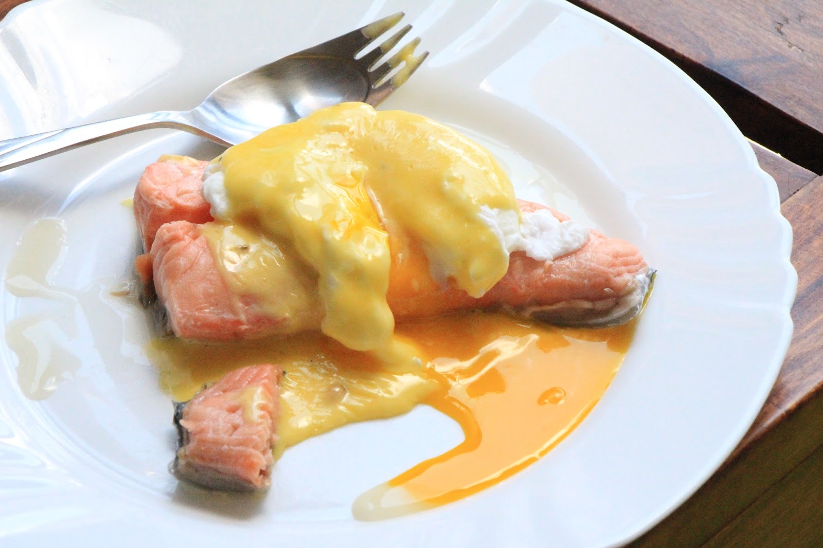 ♥♥Poached Salmon with Runny Egg, Hollandaise Sauce♥♥ Mysisterzfantacy
