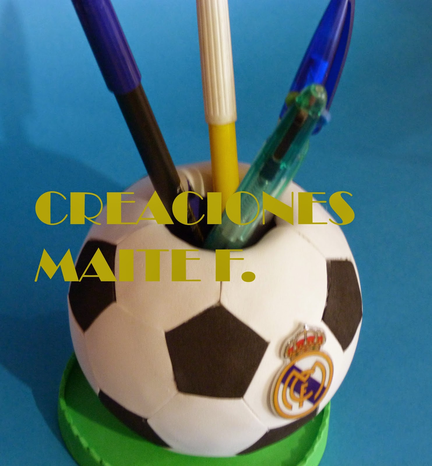FOFUCHAS. Manualidades y Creaciones Maite: CUBILETE DE BALON DE FUTBOL FOFUCHAS. Manualidades y Creaciones Maite: CUBILETE DE BALON DE FUTBOL