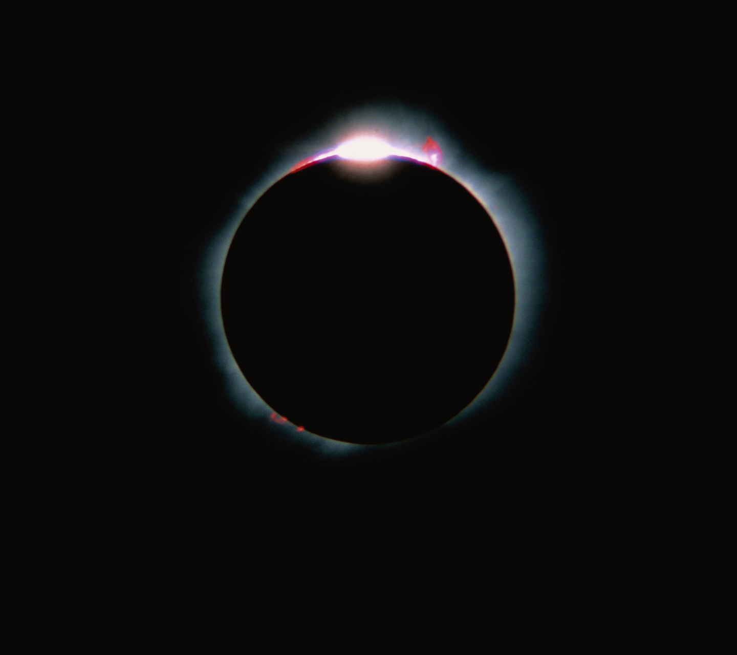 http://4.bp.blogspot.com/-4bNUg11X5iI/UHZLHWK-dBI/AAAAAAAALvo/C1UzEQMPzBw/s1600/eclipse_hd.png