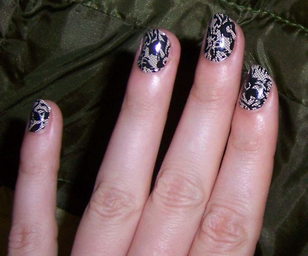 Xarata's Makeup Blog PeelnStick Nailpolish