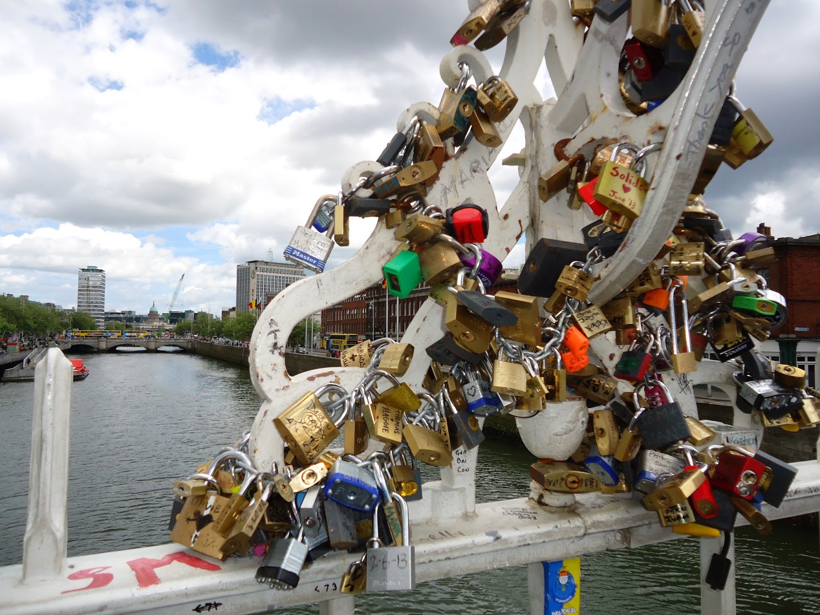 Patrick Comerford Love locks return to the Ha’penny Bridge