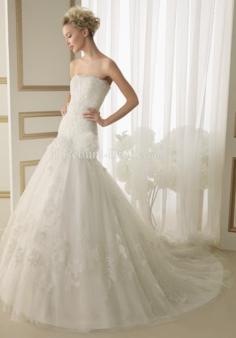 Lace Fit N Flare Strapless Natural Waist Sleeveless Floor Length Wedding Gown