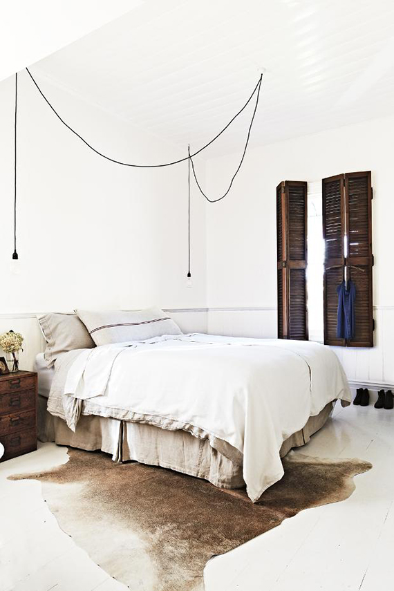 Bare Bulb Pendant Lamps As Bedside Lighting My Paradissi Bare Bulb Pendant Lamps As Bedside Lighting Image By Armelle Habib For Inside Out