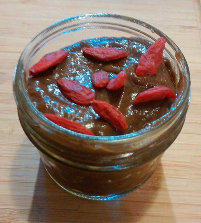 FOOD PRESERVING AVOCADO & DATE CHOCOLATE MOUSSE