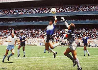 maradona si tangan dewa maradona si tangan dewa