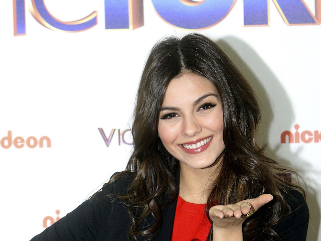 Victoria Justice Hd Wallpapers