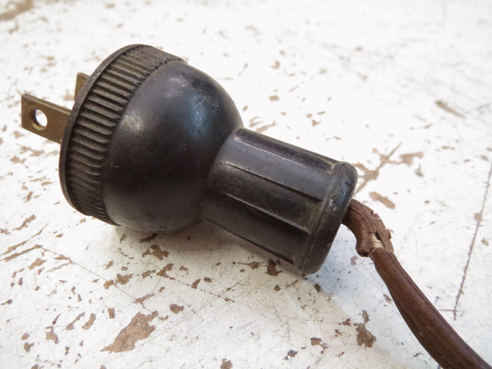 Lamp Parts and Repair Lamp Doctor Older Table Lamp with Old Wire and