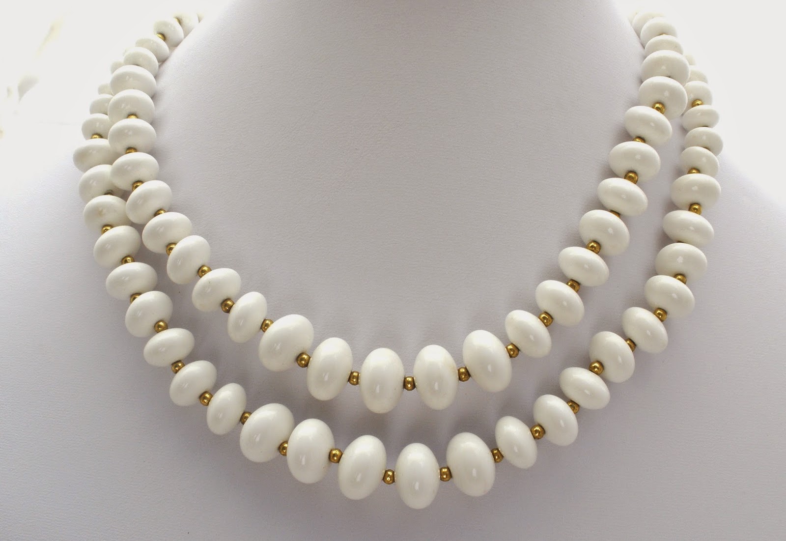 The Jewelry Lady's Store Lisner White Bead Necklace Vintage