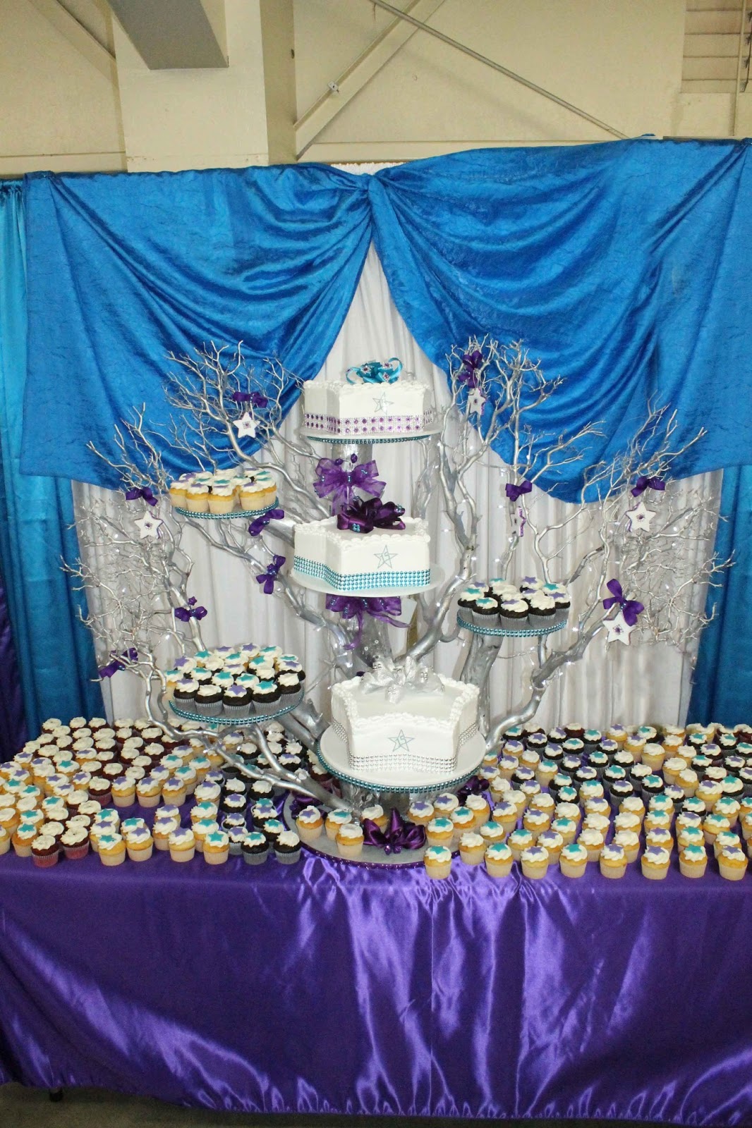 Hector's Custom Cakes Tree Cake Stand Quinceanera/Sweet 16 Tree Stand