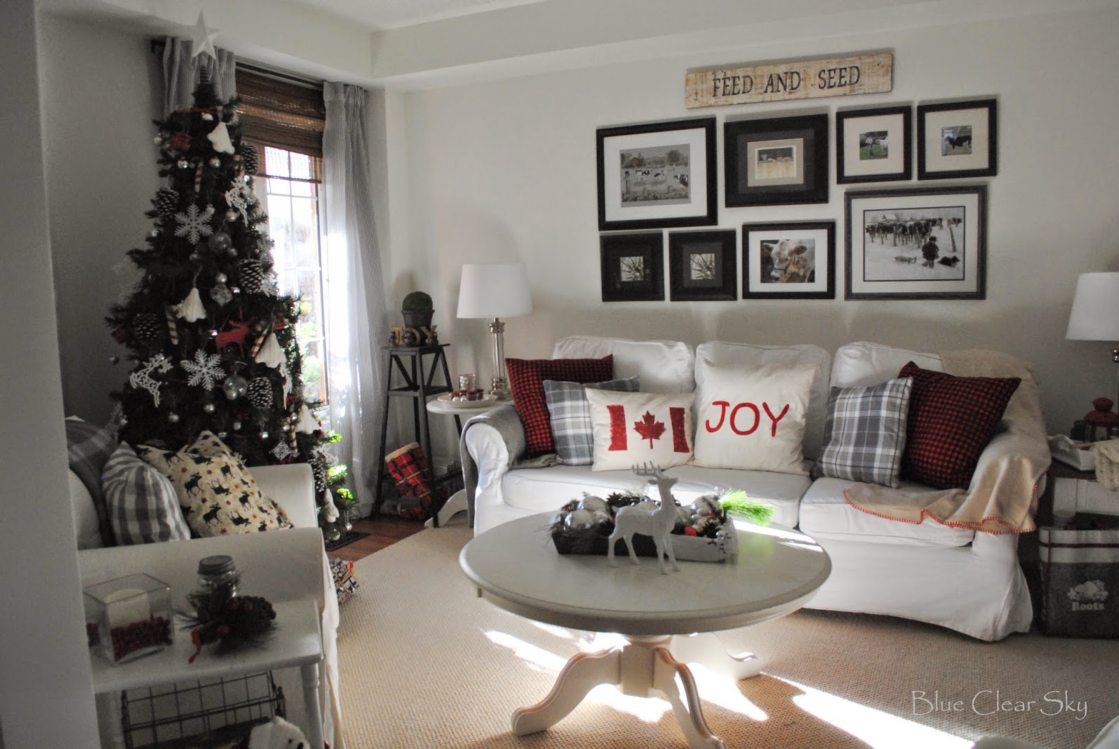 Our 2014 Christmas Living Room