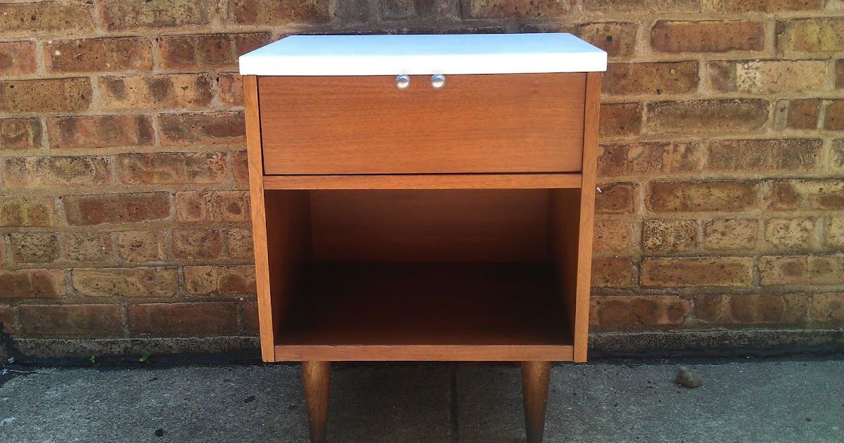 Vintage Ground Mid Century Side Table