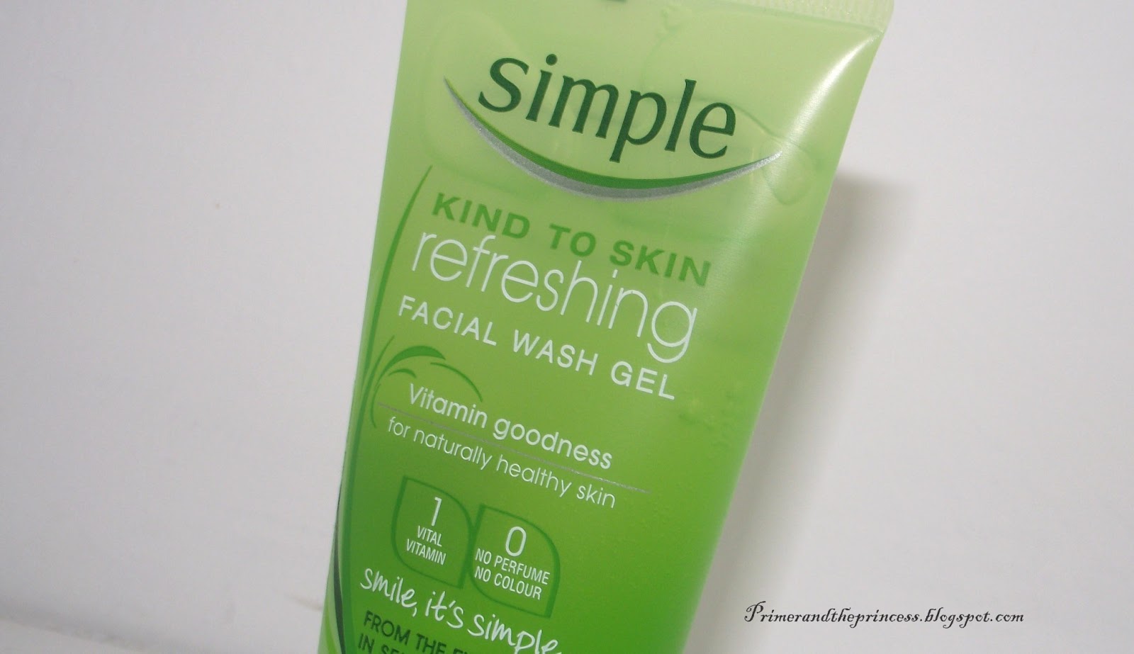 Beauty Reviews And How To's Simple Kind To Skin Refreshing Facial Wash