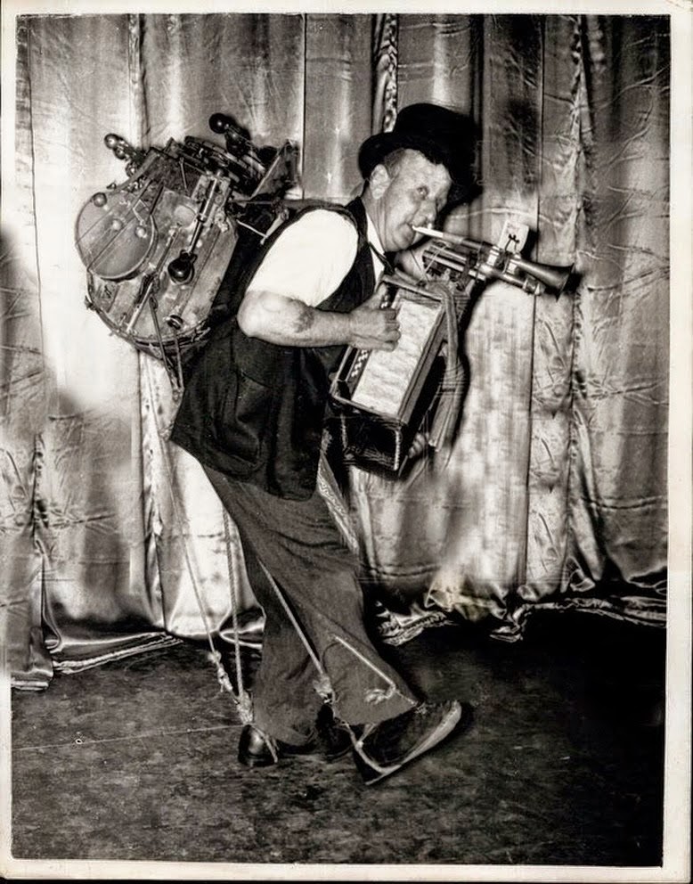 Ретро портреты уличных музыкантов