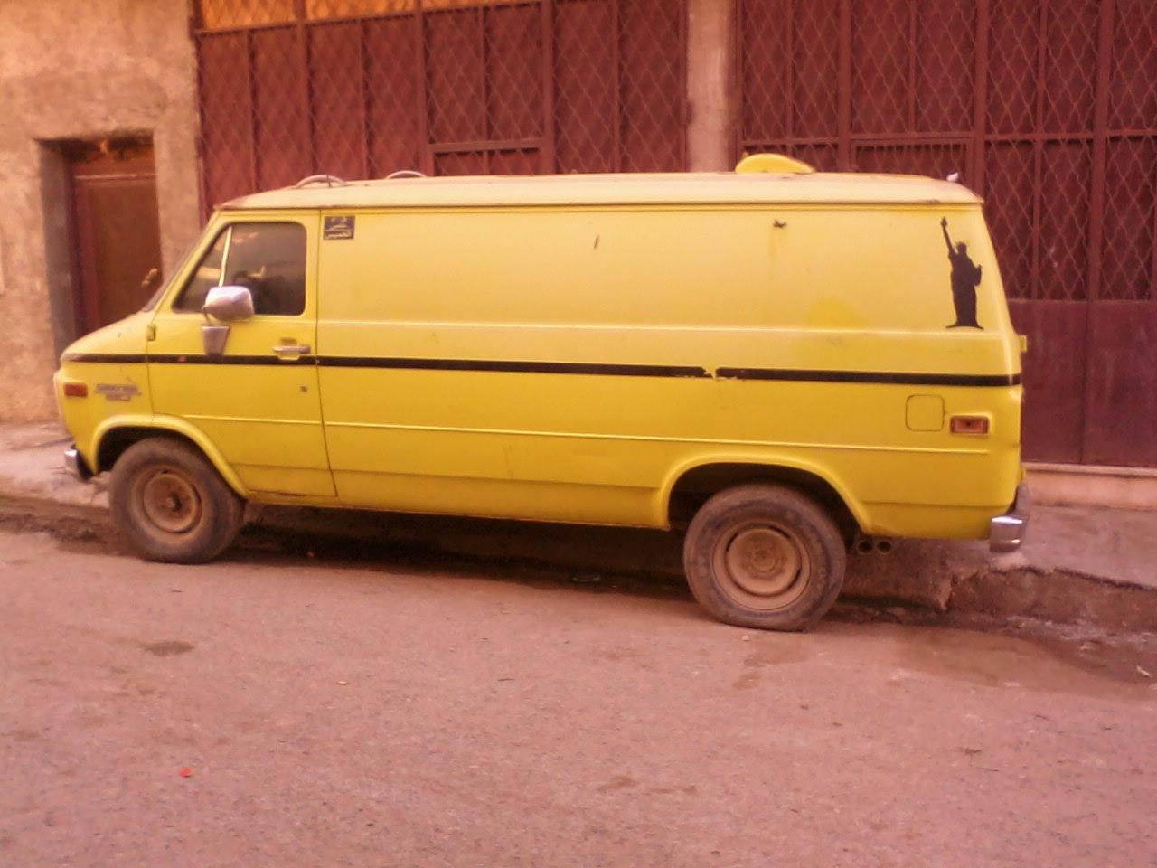 صور المركبات الأمريكية المميزة في الجزائر - صفحة 9 Chevy+van+hmadna+relizane