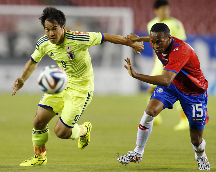 Shinji Okazaki left Shinji Okazaki left