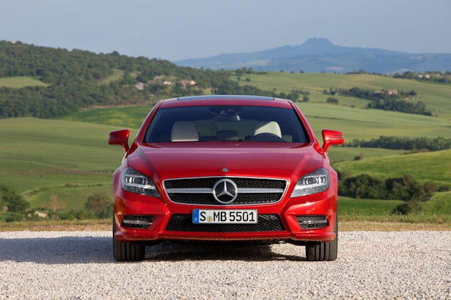Mercedes-Benz CLS Shooting Brake вид спереди