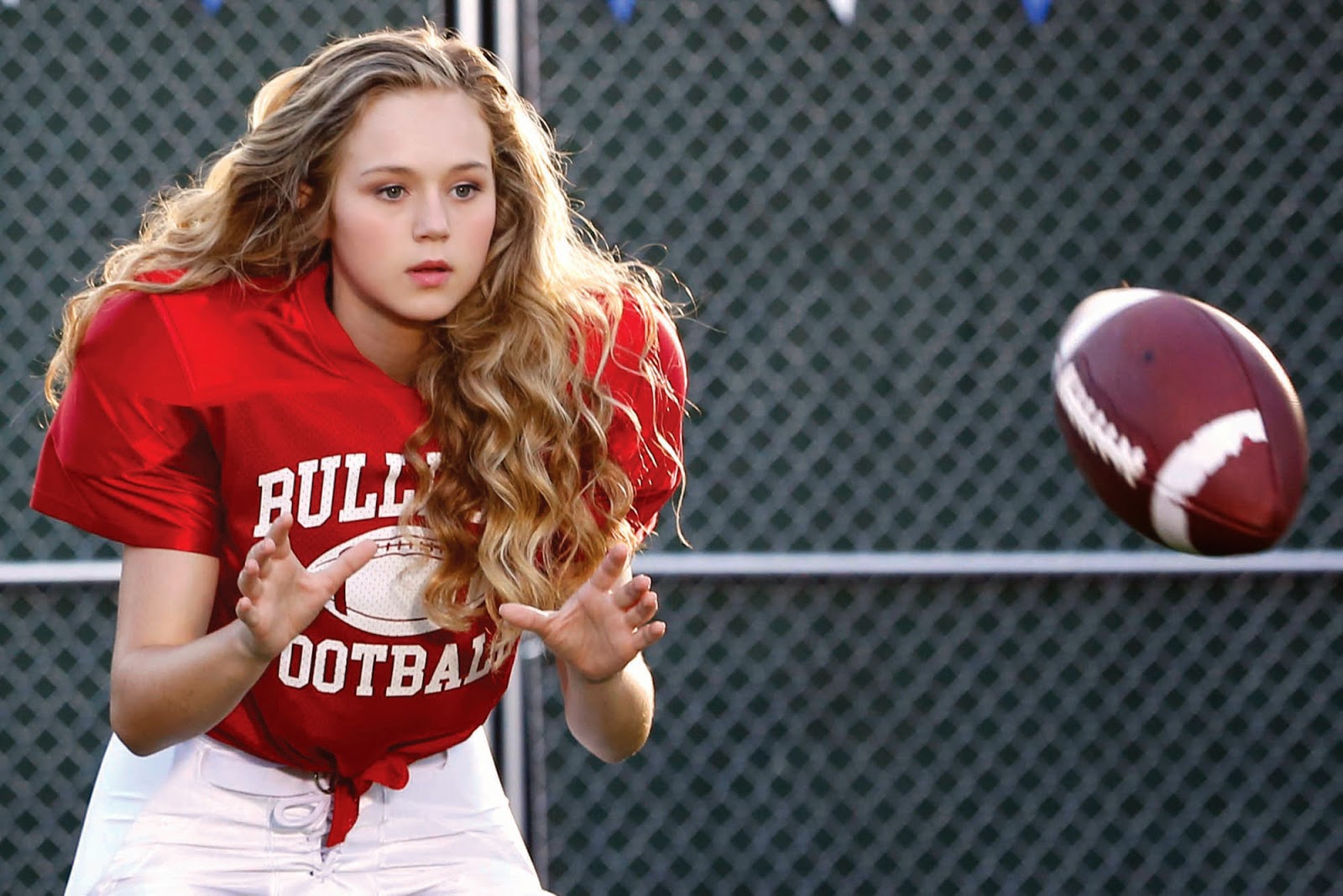 NickALive! Interviews With "Bella and the Bulldogs" Stars Brec