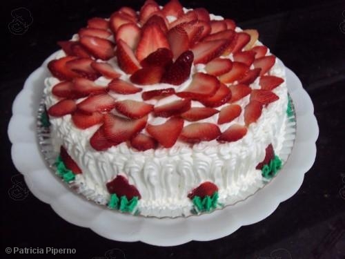 RAFAELA ARTE E CHOCOLATE BOLOS DECORADOS -> Decoração Para Bolo Com Morango RAFAELA ARTE E CHOCOLATE BOLOS DECORADOS -> Decoração Para Bolo Com Morango