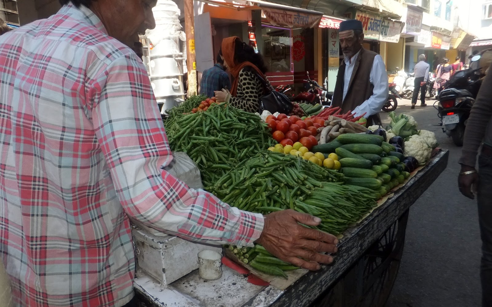 IndiaLiving HALDWANI MARKET