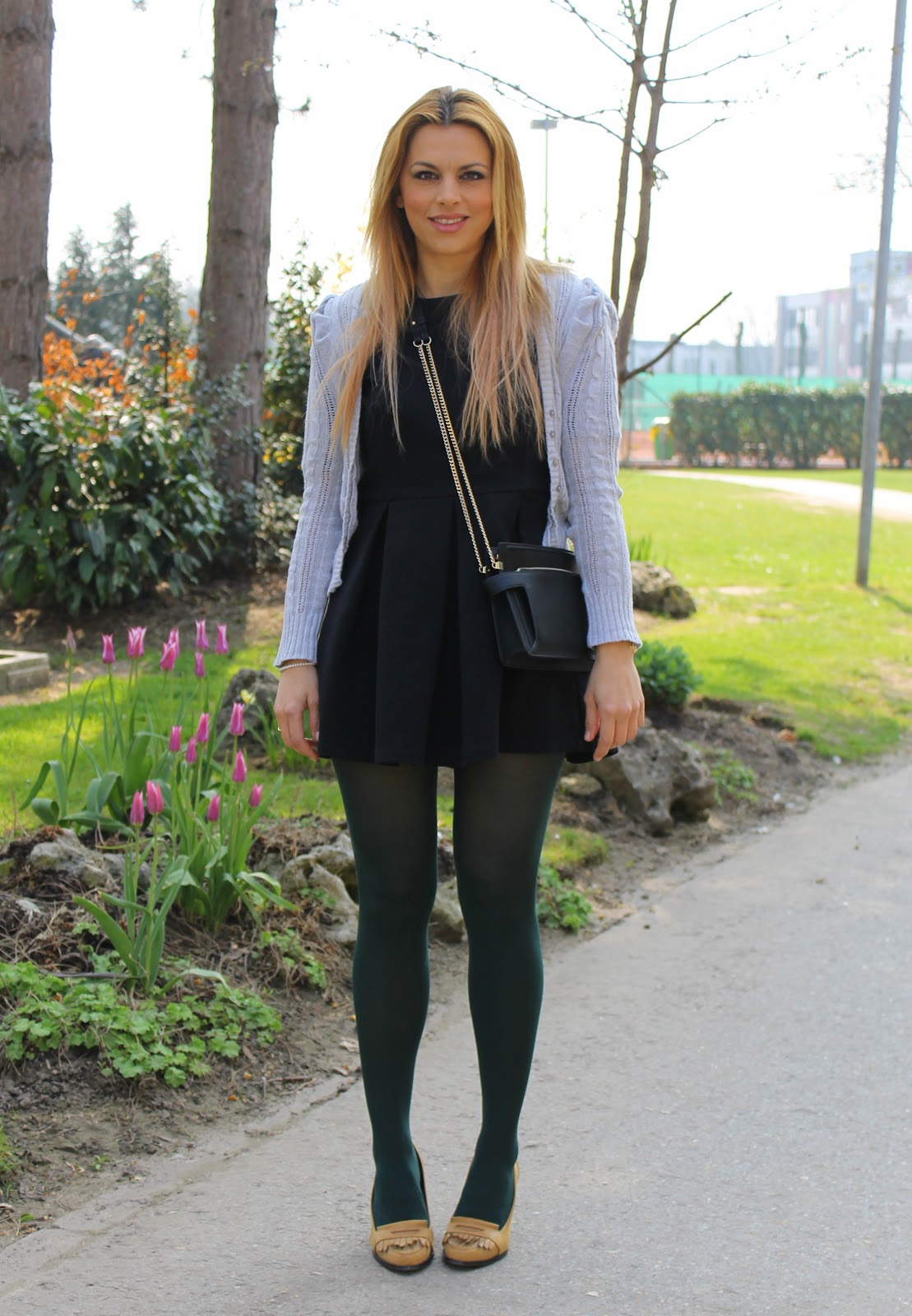 Green tights i-am-a-fashionista.blogspot.co.uk - Fashionmylegs : The tights  and hosiery blog