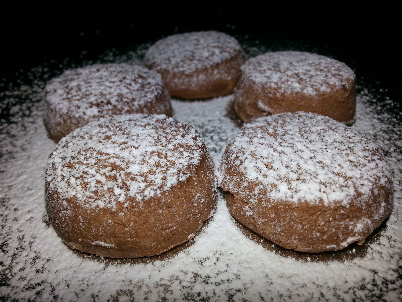 Polvorones De Chocolate Y Canela
