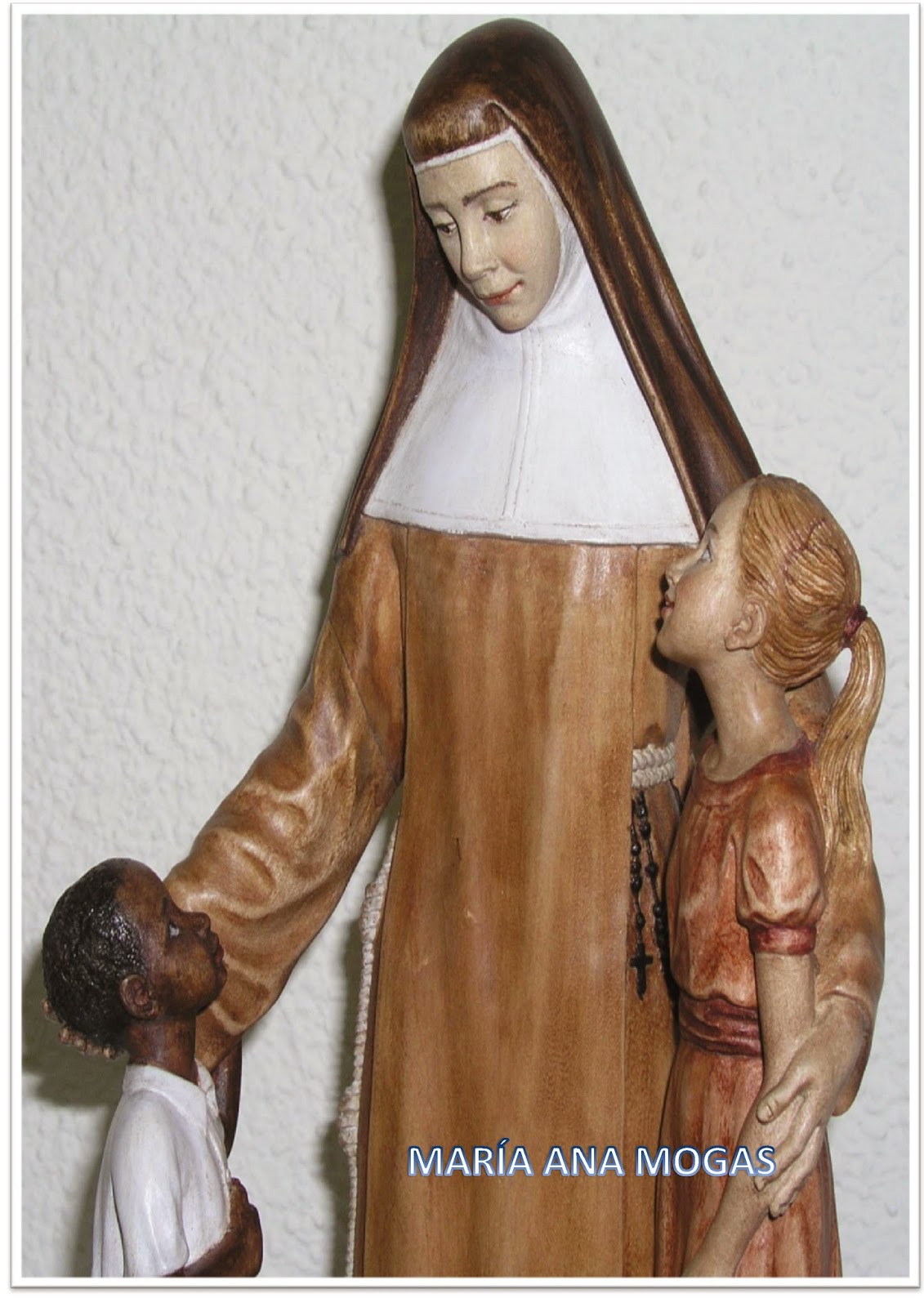 M. ANA MOGAS FONTCUBERTA (Fundadora)