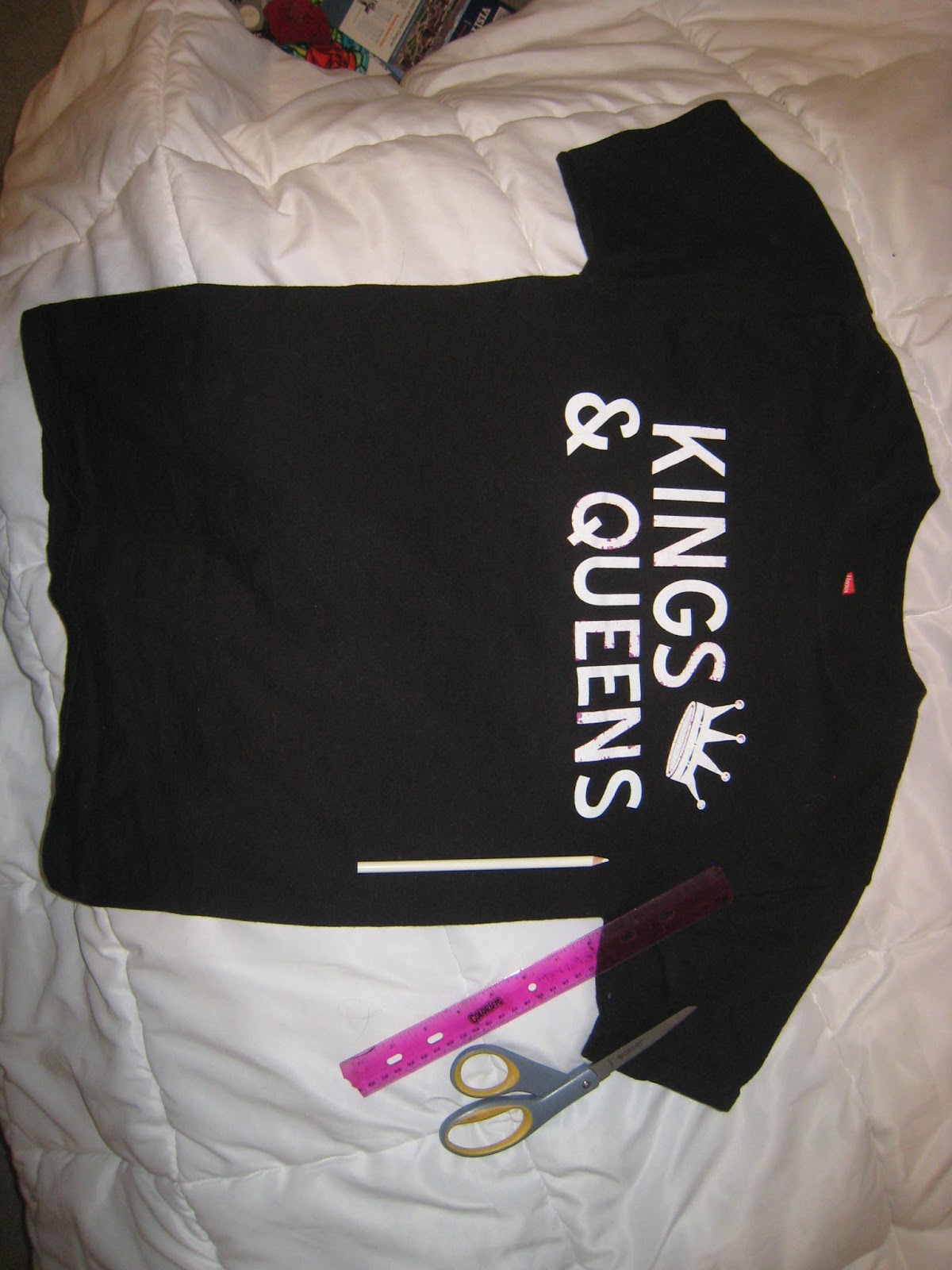 Crafty Cinderella DIY NoSew TShirt Blanket