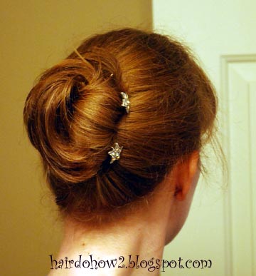 Hairdo How-to: French Twist with You-Pins