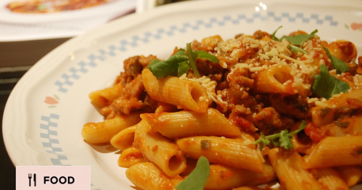 Fat Pom Pom: Jamie Oliver's Sausage Ragu Pasta - My version