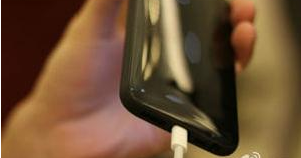 Leaked Images Of "Low Cost IPhone" Surfaces Online