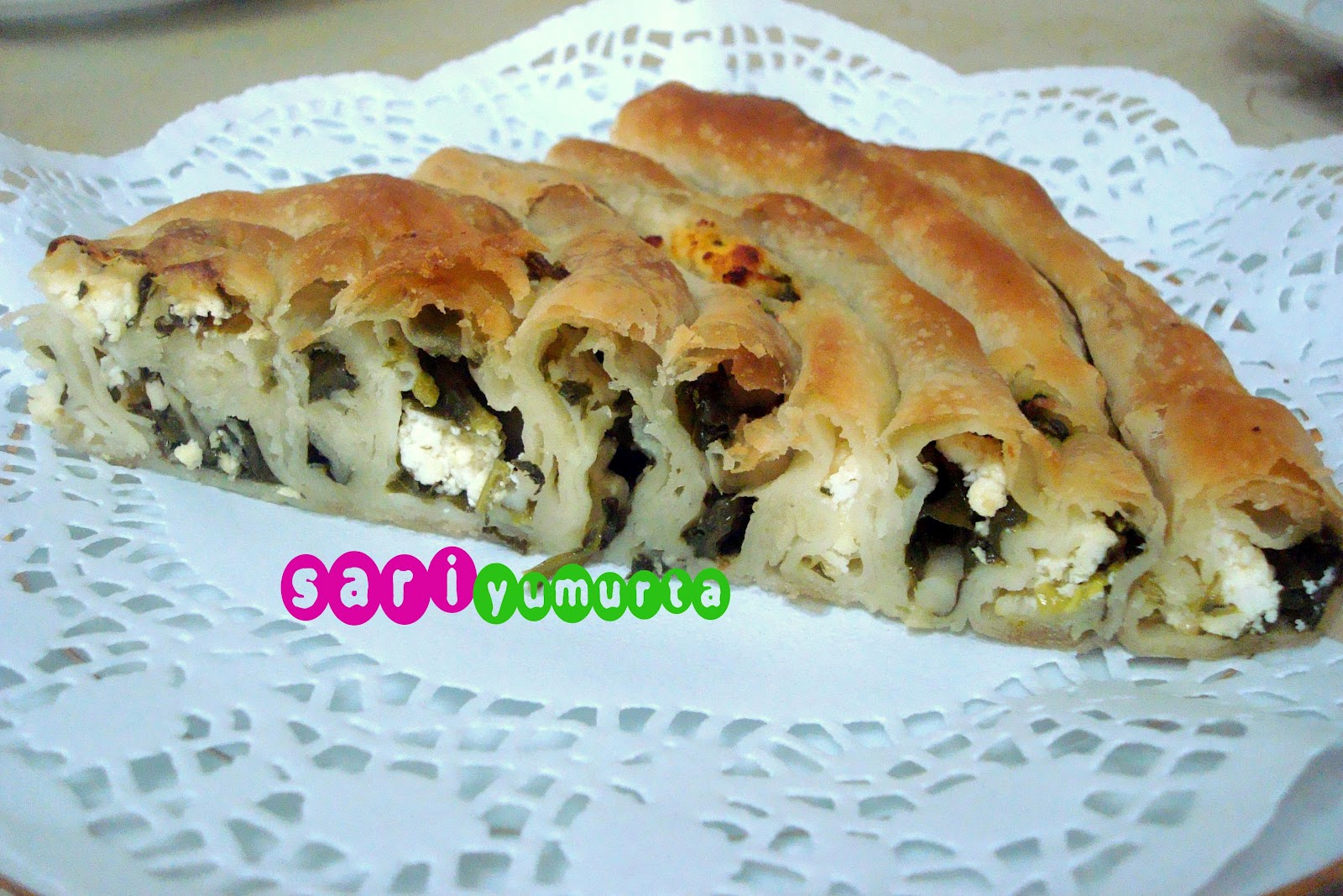 Ispanaklı Kol Böreği