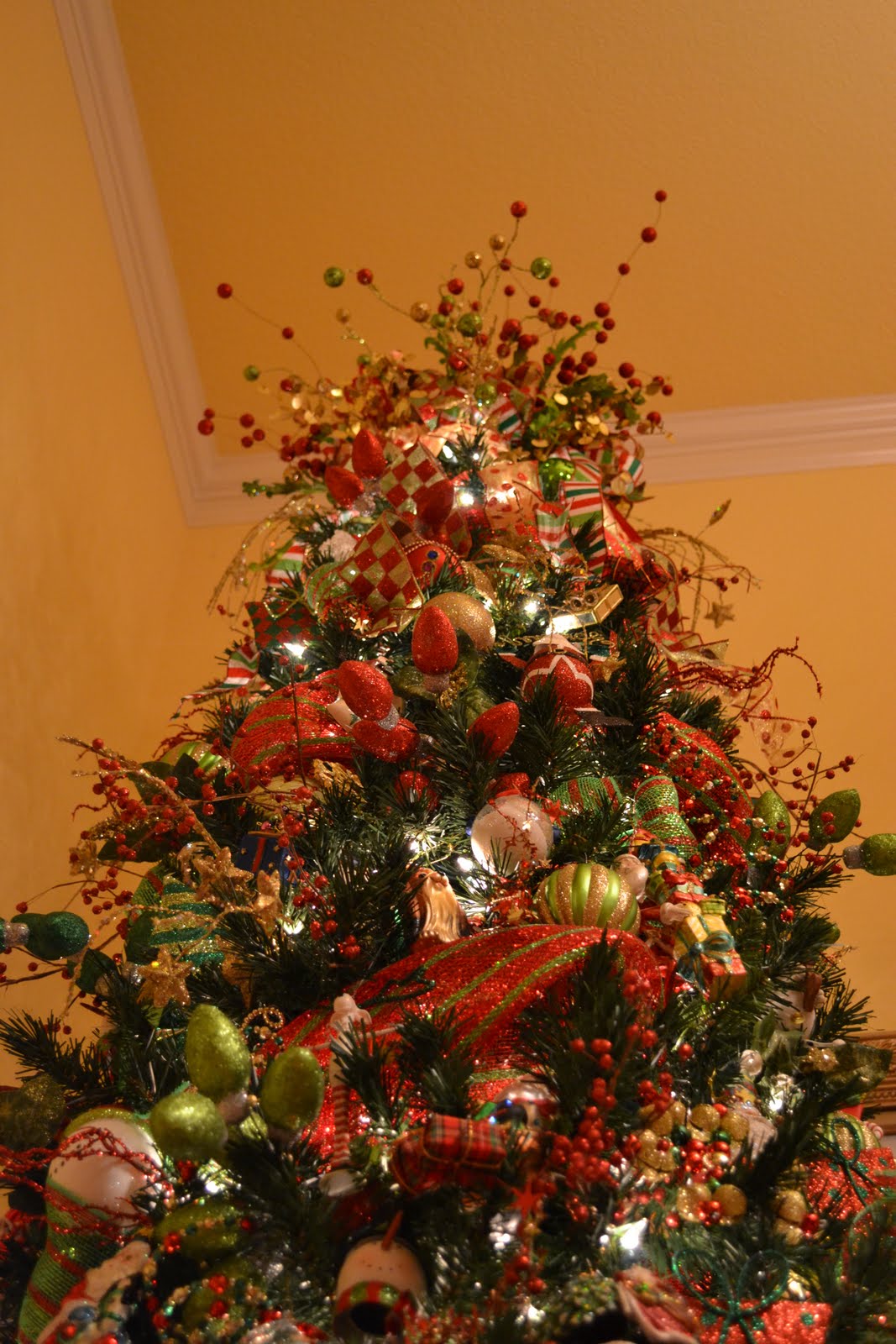 Kristen S Creations Decorating A Christmas Tree With Mesh Ribbon Tutorial