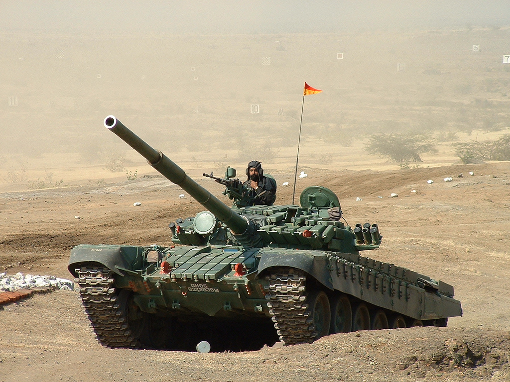 http://4.bp.blogspot.com/-4tcxIHMKOX8/Tlih8WMcxvI/AAAAAAAAAEM/uXpKE7Ts_-w/s1600/Indian_Army_T-72_image_2.jpg