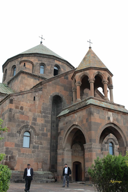 Una semana en Armenia - Blogs de Armenia - 12-05-15 Geghard, Garni, Echmiadzin, Zvartnorts. (14)