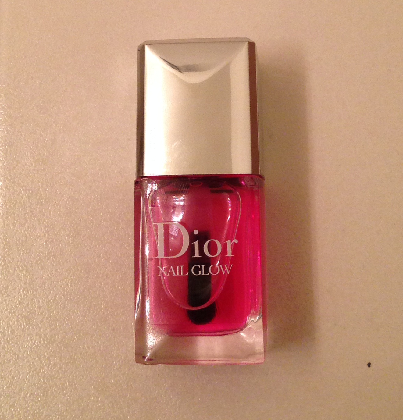 The Beauty of Life: Glow On: Dior Nail Glow