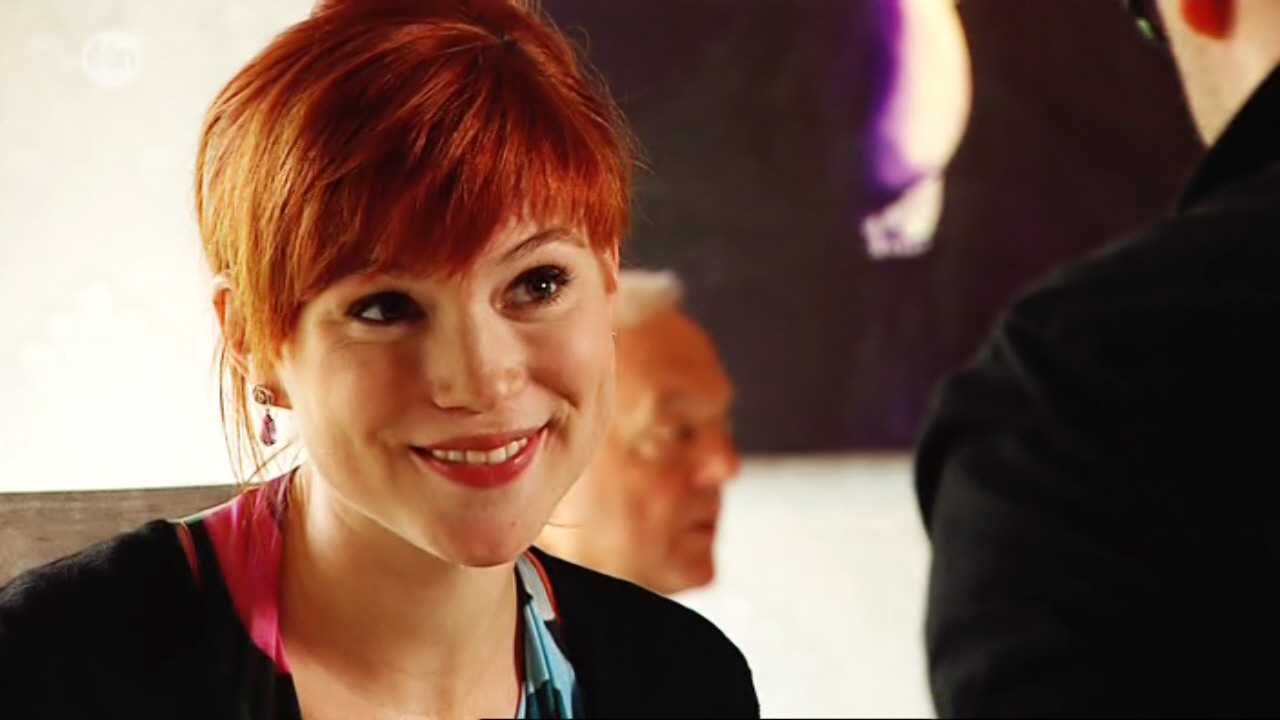 Erika Van Tielen Erika Van Tielen proeft van de Antwerpse Pure Kempen