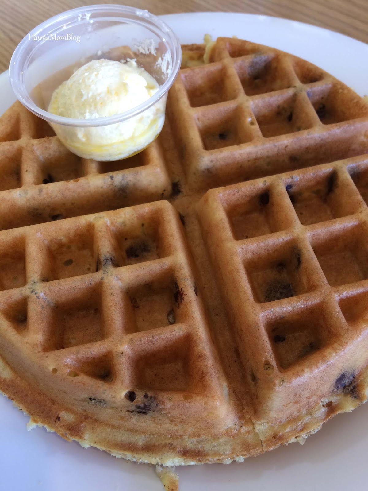 Hawaii Mom Blog Pancakes & Waffles BLD