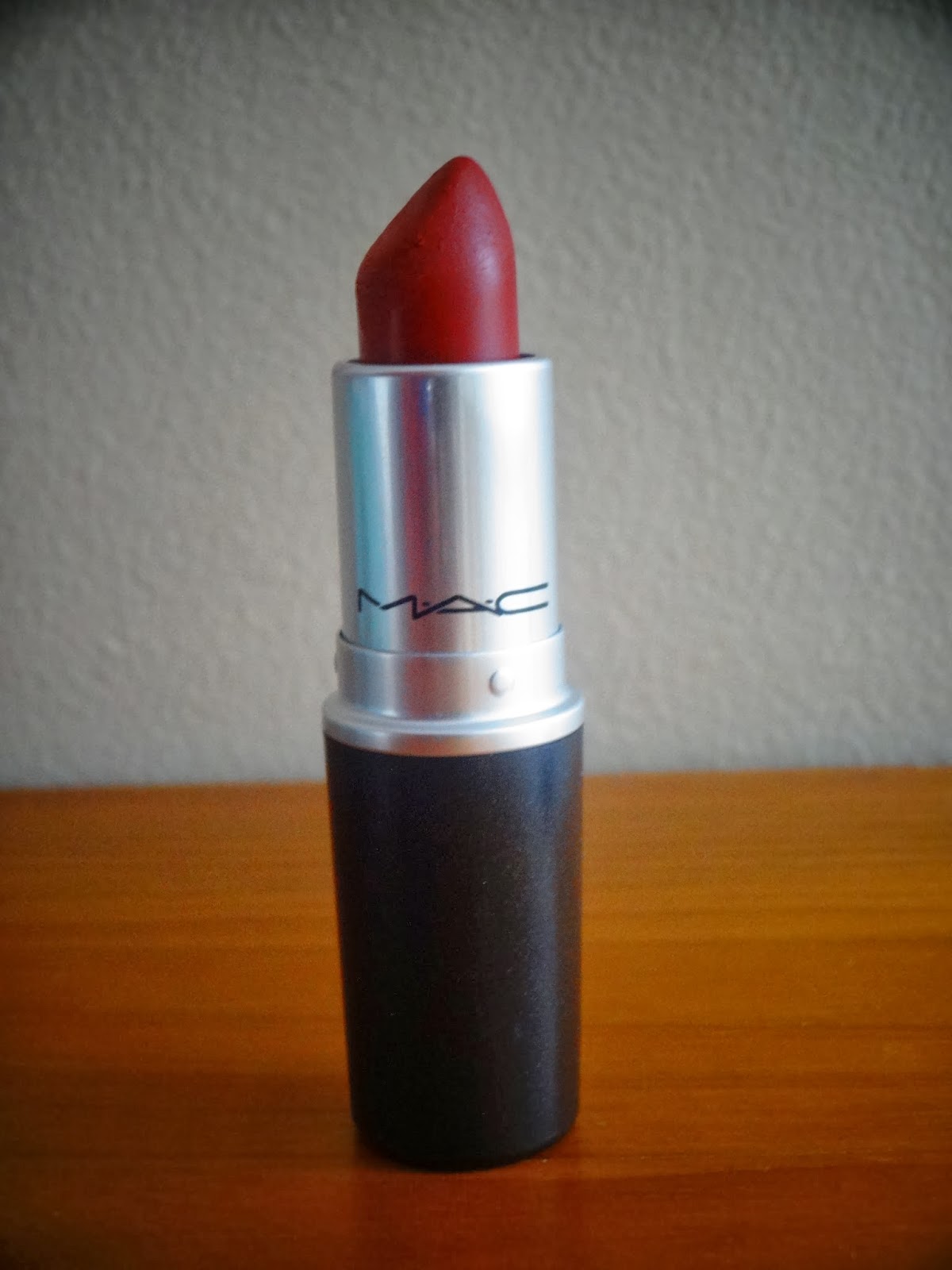 MAC Russian Red Lipstick Review 1