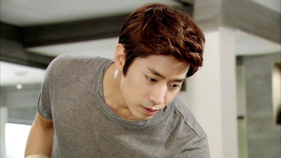 eric shinhwa eric moon eric shinhwa eric moon