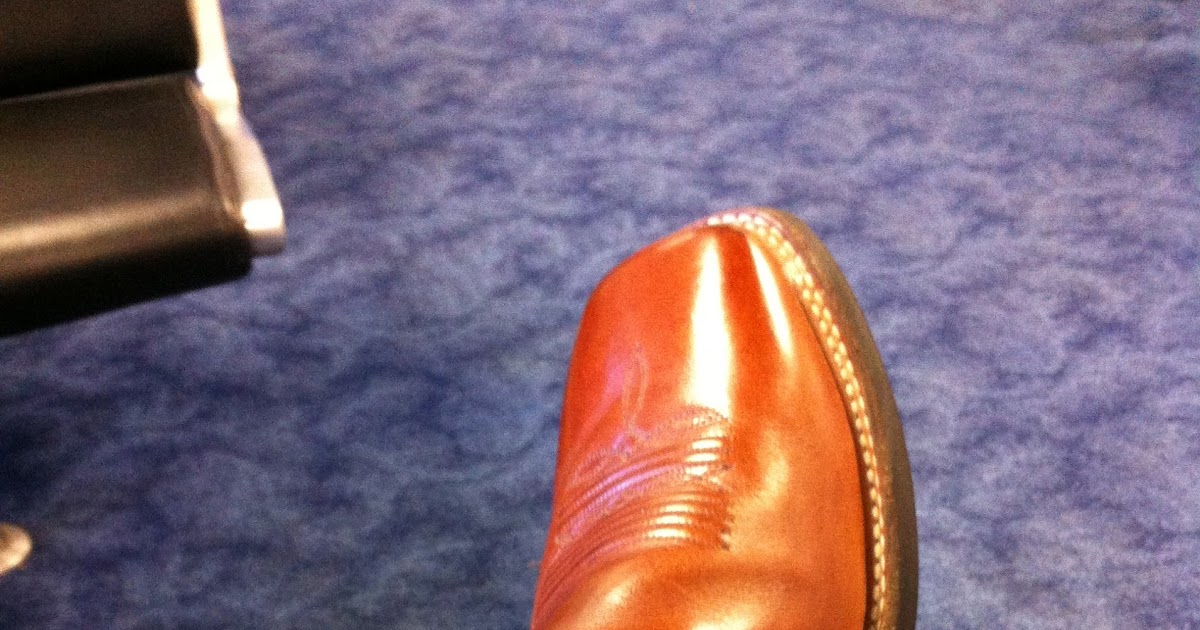 Glorious Gay Days Shoe Shine