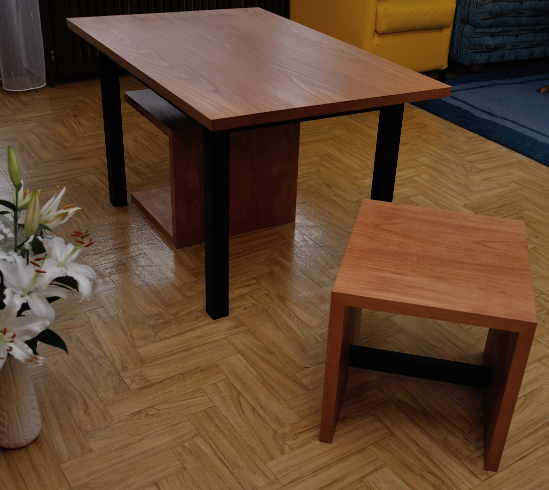 Notenständer Holz Selber Bauen ~ Der Tisch an seinem zugedachten Platz Notenständer Holz Selber Bauen ~ Der Tisch an seinem zugedachten Platz